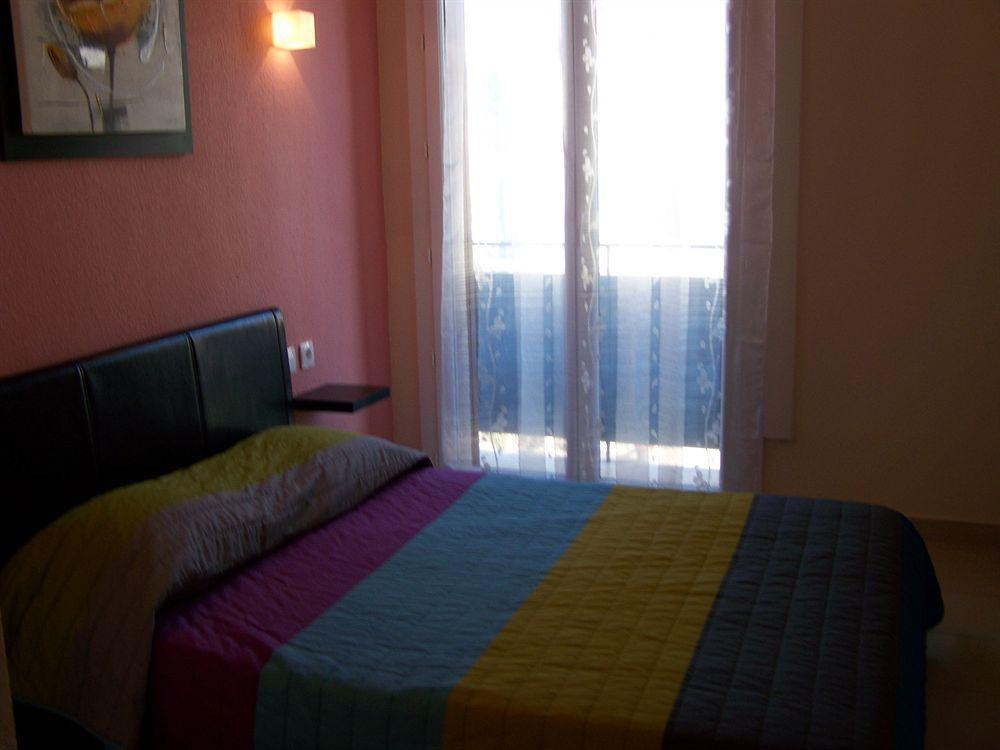 Hotel Merea La Londe-les-Maures Εξωτερικό φωτογραφία